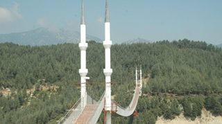 Minareli Asma Köprü